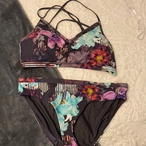 Calia swim SET
